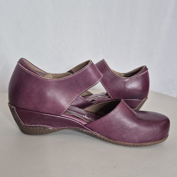 L'Artiste Spring Step GLOSS Wedge Heel Mary Jane Velcro Strap in Purple - Size 7 - Picture 3 of 16